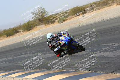 media/Mar-28-2022-Superbike Trackdays (Mon) [[b8603d0f67]]/Open Track Time/Turn 3 Inside/